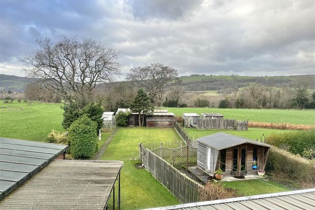 51, Glossop Road, Glossop photo 2