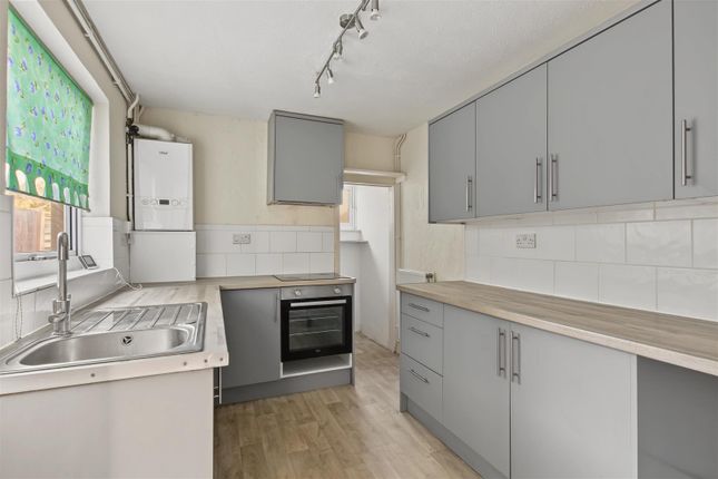 7, Nutholt Lane, Ely photo 4