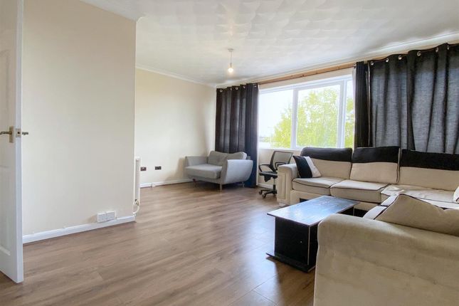 Thumbnail Flat to rent in Dallow Road, Luton