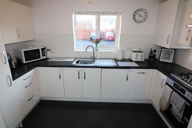 Flat 2, 31, Alderney Avenue, Milton Keynes photo 3