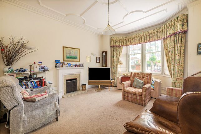 42, Hazlewell Road, London photo 2