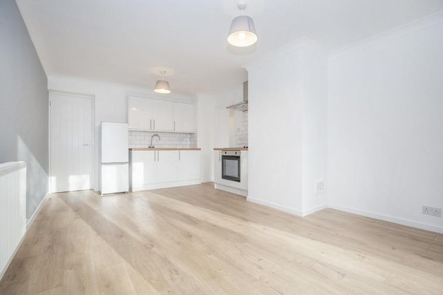 5, Anne Bartholomew Road, Thetford photo 3
