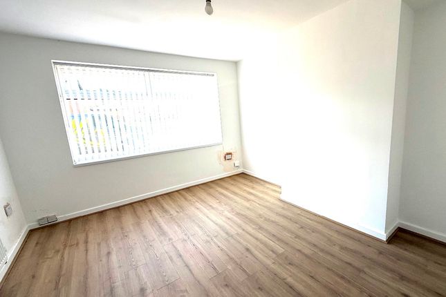 26 Astley Road, Liverpool photo 2