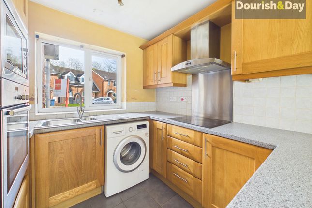 15 Beaconside Close, Stafford photo 3