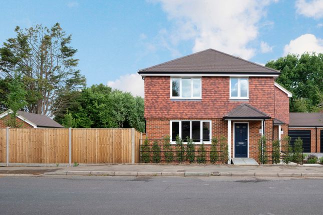 3-bed house on 189, Cottimore Lane, Walton-on-Thames, £600,000