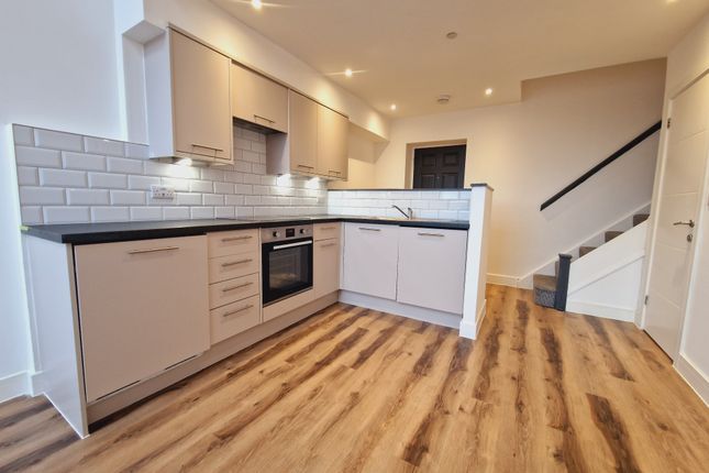 Flat 20 Burkhardt Hall, 175, Victoria Road, Swindon photo 3