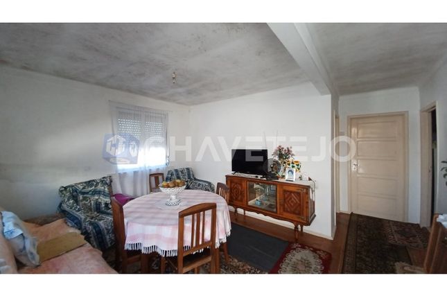 Block of flats for sale in Tomar, Portugal