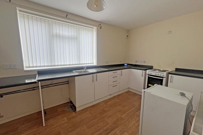 73, Portley Road, Telford photo 4