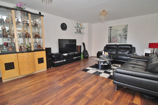 10, Oyster Close, Hayling Island photo 4
