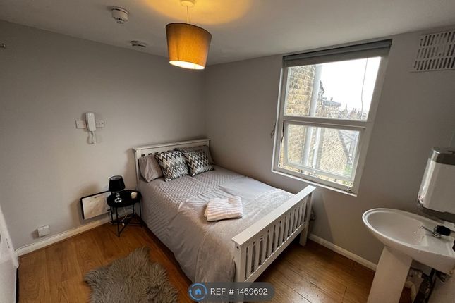 Room to rent in Brewery Road, London SE18