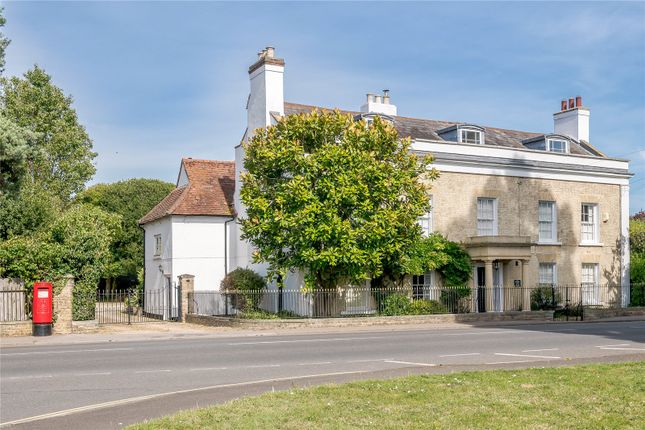 Houses for Sale in Foxholes Road, Great Baddow, Chelmsford CM2