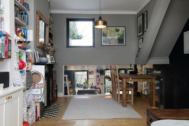 Terraced house for sale in Ivanhoe Road, Camberwell