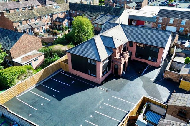 1-bed flat on Flat 4 Catherine House, 16A Catherine Street, Macclesfield, £165,000