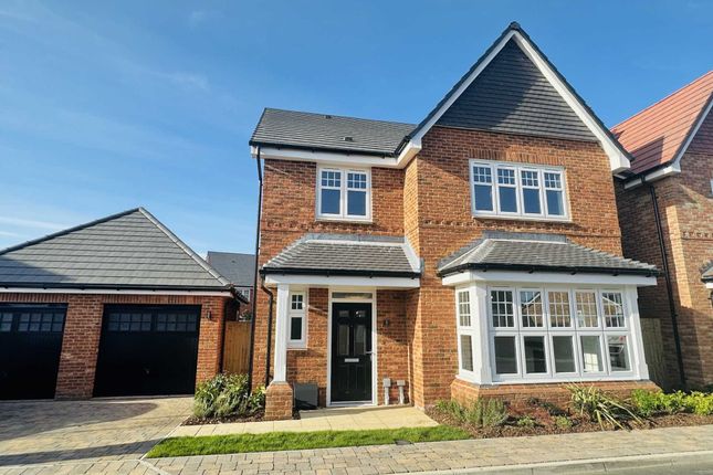 Thumbnail Detached house for sale in Kings Reeve Place, Wallingford