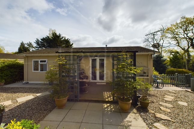 Mobile/park home for sale in Pool Lane, Clows Top, Kidderminster