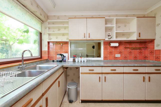 9, Ridge Way, Sherborne, Dorset - No Onward Chain photo 4