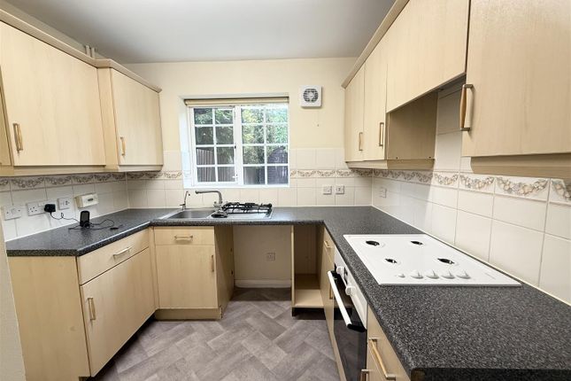 17, Katrine Close, Nuneaton photo 3