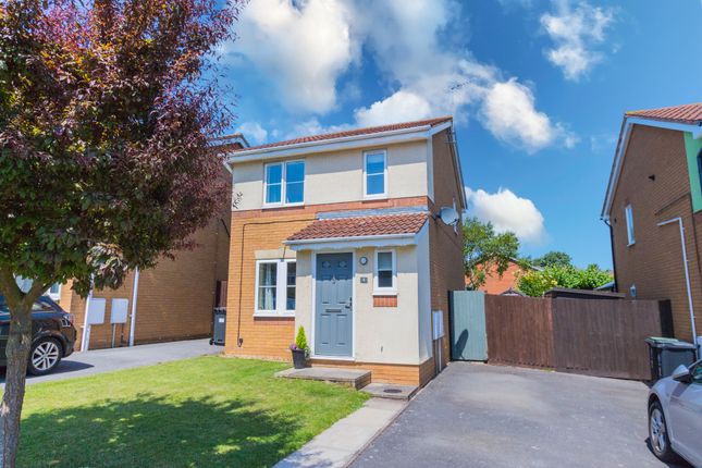 3-bed house on 4, Merefields, Irthlingborough, £260,000