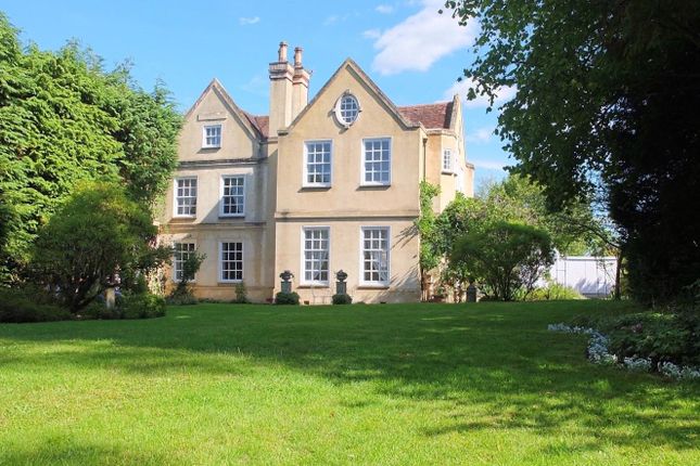Thumbnail Country house for sale in Beech Hill, Woking