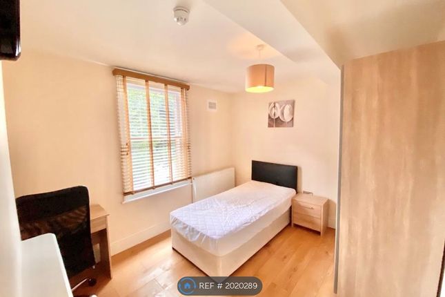 Room to rent in Beaumont Fee, Lincoln