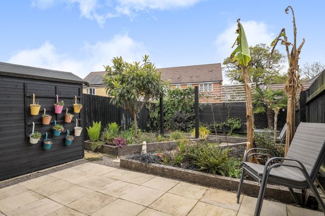 5, Deere Avenue, Chippenham photo 2