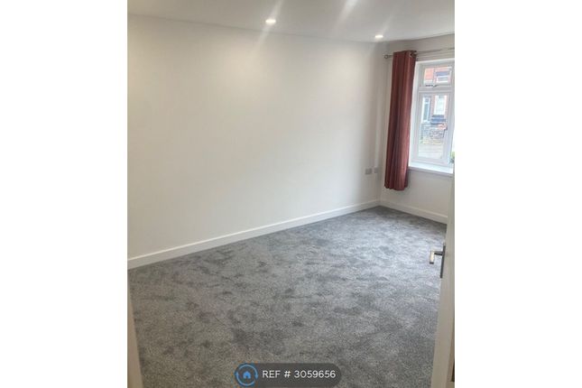 Flat, Armthorpe Road, Sheffield photo 2