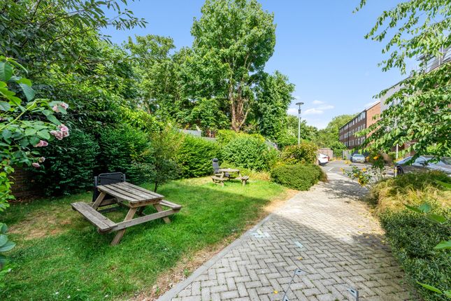 Flat 29, St. Andrews Court, 1, Scotland Green, London photo 4