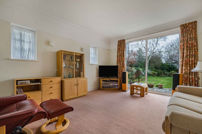 13, Elm Grove, Orpington photo 2