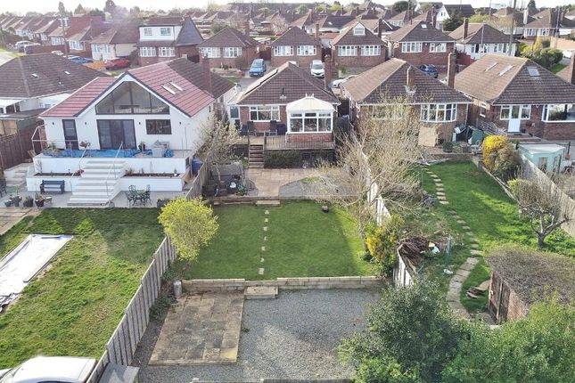 Bungalow for sale in Woodside Avenue, Northampton