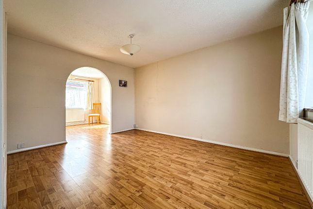 120 Eastwick Road, Taunton, Somerset photo 4