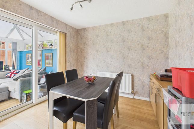 11, Greenbrook Close, Bury photo 4