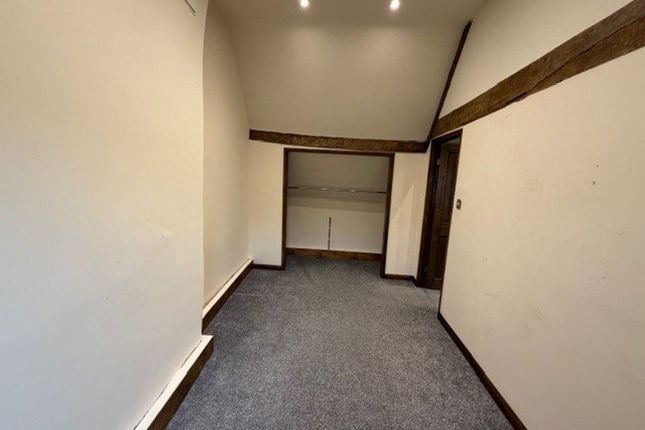 Flat 3 9B, Silver Street, Kettering photo 4