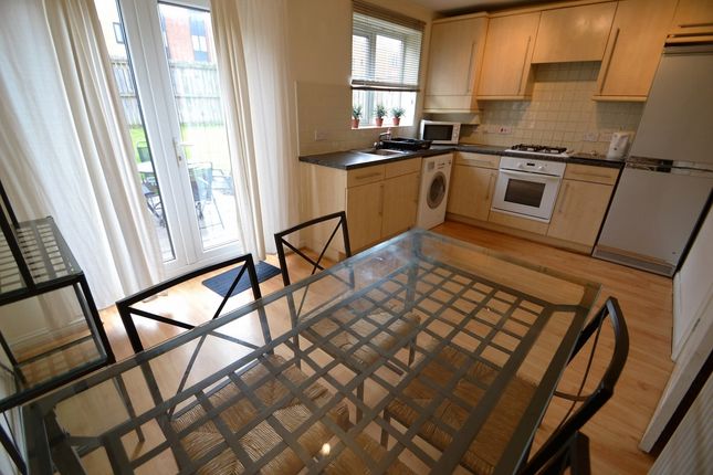 18 Tomlinson Street, Hulme, Manchester photo 3