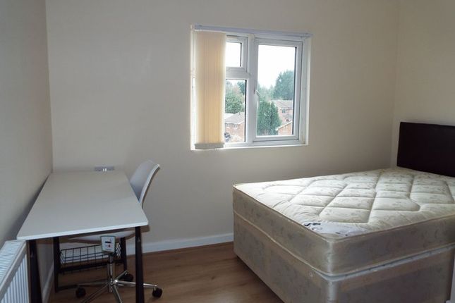 Terraced house to rent in Exeter Road, Selly Oak, Birmingham