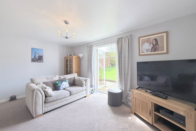 13, Jenkinson Drive , Redding  photo 4