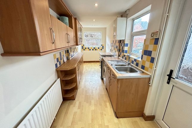 28, Nottingham photo 2
