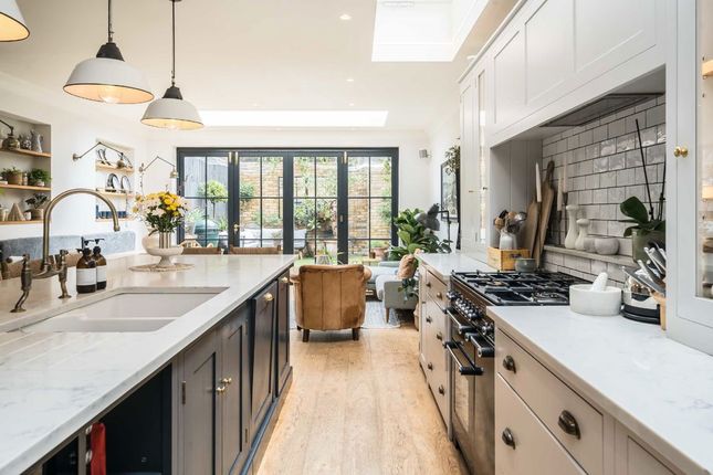 3, Fernside Road, London photo 4