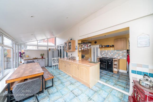 18, Ford Way, Rugeley photo 3