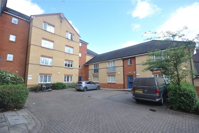 1 bed flat for sale in Corporation Street, Swindon, Wiltshire SN1