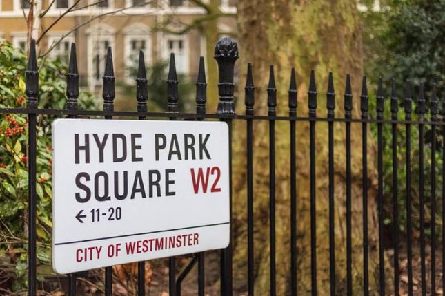 Flat for sale in Hyde Park Square, Westminster