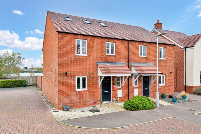 4-bed semi-detached on Smallbrook, Bedford, £375,000