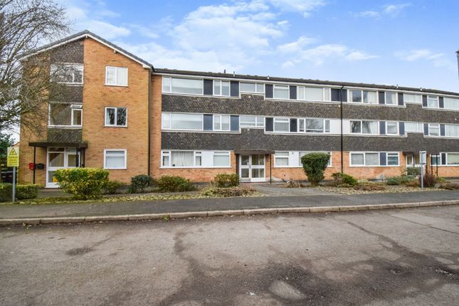 Thumbnail Flat for sale in Stonehill Court, Great Glen, Leicester