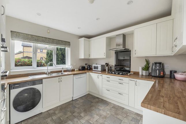 Chaffinch Way, Paddock Wood photo 4