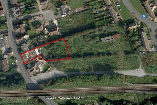 Land for sale in South End, Thorne, Doncaster