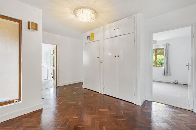 53 Walton Road, Ware photo 3