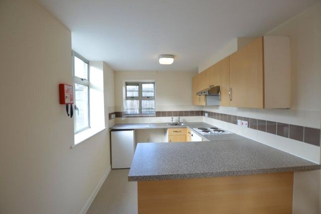 Flat 20, St. Michaels House, 69, Bell Green, London photo 3