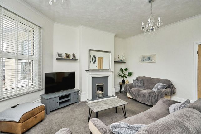 Flat 1, 12, Park Road, Isle of Wight photo 4