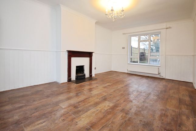 16, High Meadows, Lincoln photo 2