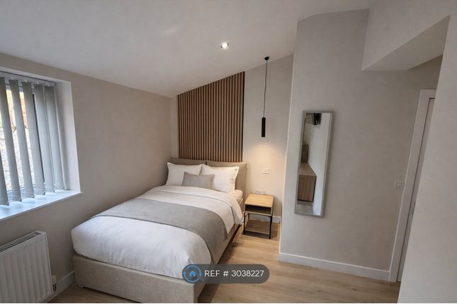 Hunters Way, Stoke-On-Trent photo 4