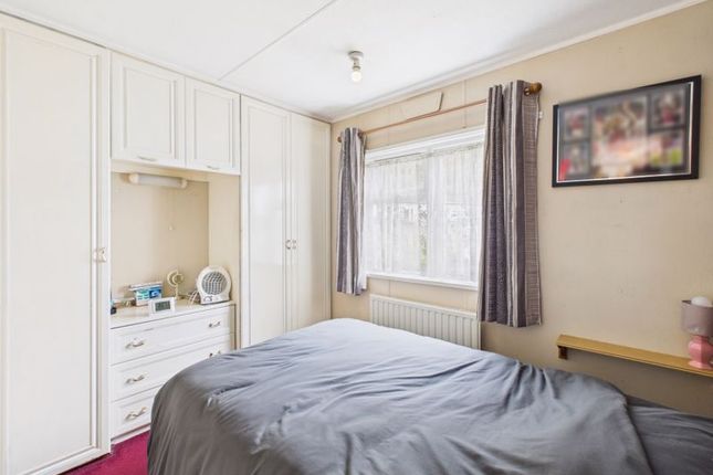 18 Brooks Close, Towngate Wood, Shipbourne Road, Tonbridge photo 4